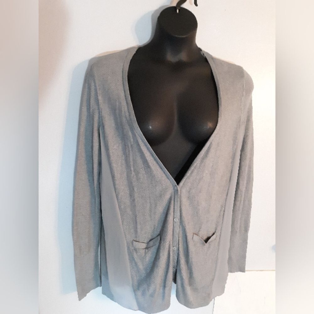 Vera Wang Gray button-up cardigan